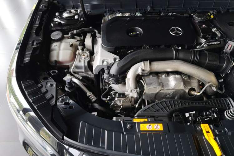 Used Mercedes-Benz GLB 2024 Refresh GLB 220 Dynamic Edition Engine Bay Right