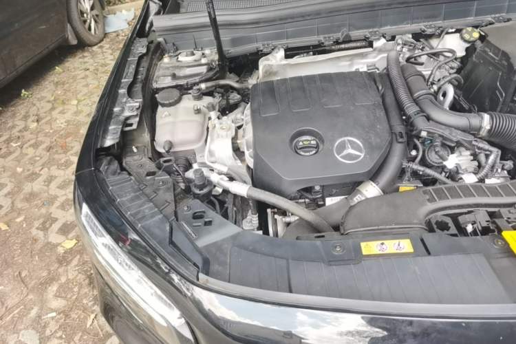 Used Mercedes-Benz GLB 2024-Year Restyled GLB 200 Dynamic Edition Engine Bay Right