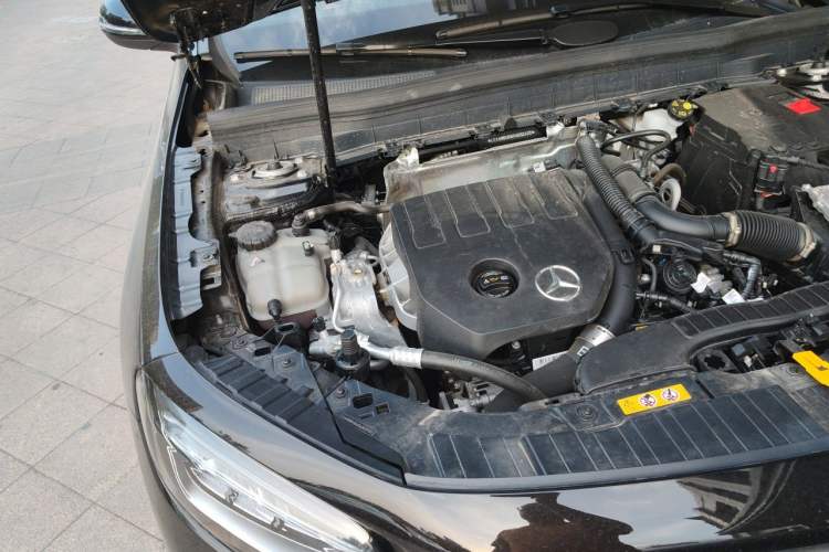 Used Mercedes-Benz GLB 2024 GLB 200 Fashion Model Engine Bay Right