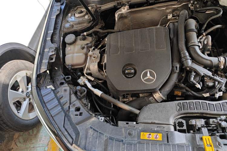 Used Mercedes-Benz GLB 2024-Year Restyled GLB 200 Dynamic Edition Engine Bay Right