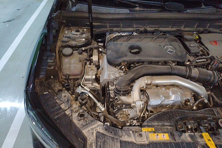 Used Mercedes-Benz GLB 2024 Refresh GLB 220 Dynamic Edition Engine Bay Right