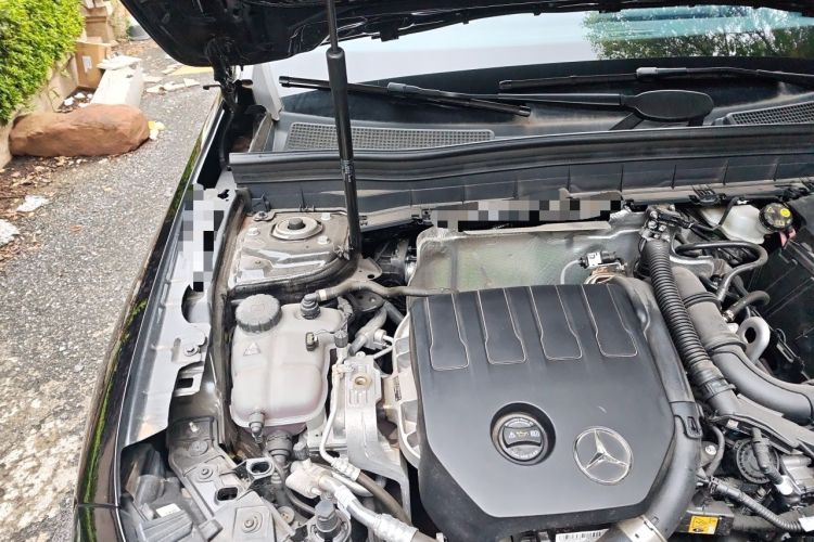 Used Mercedes-Benz GLB 2024-Year Restyled GLB 200 Dynamic Edition Engine Bay Right