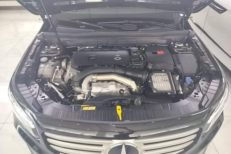 Used Mercedes-Benz GLB 2024 Refresh GLB 220 Dynamic Edition Engine Bay