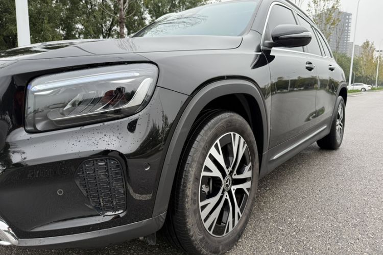 Used Mercedes-Benz GLB 2024 Refresh GLB 220 Dynamic Edition Exterior 1