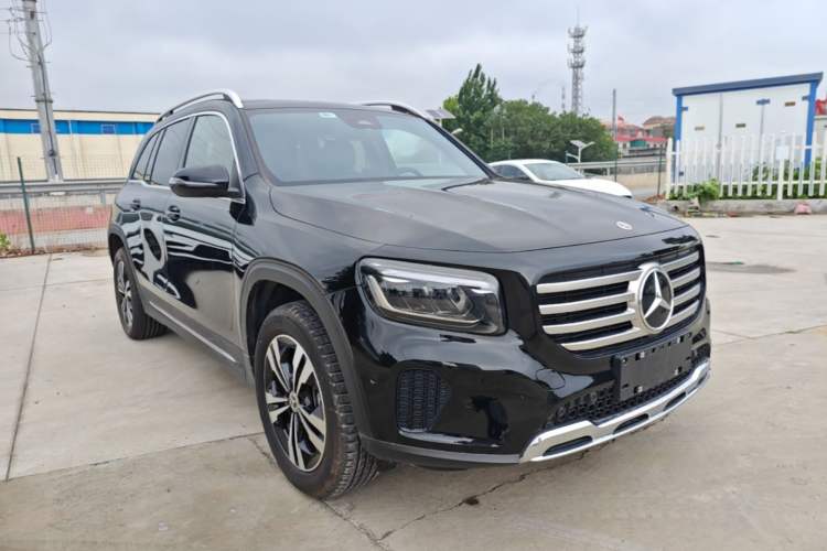 Used Mercedes-Benz GLB 2024-Year Restyled GLB 200 Dynamic Edition Exterior 1