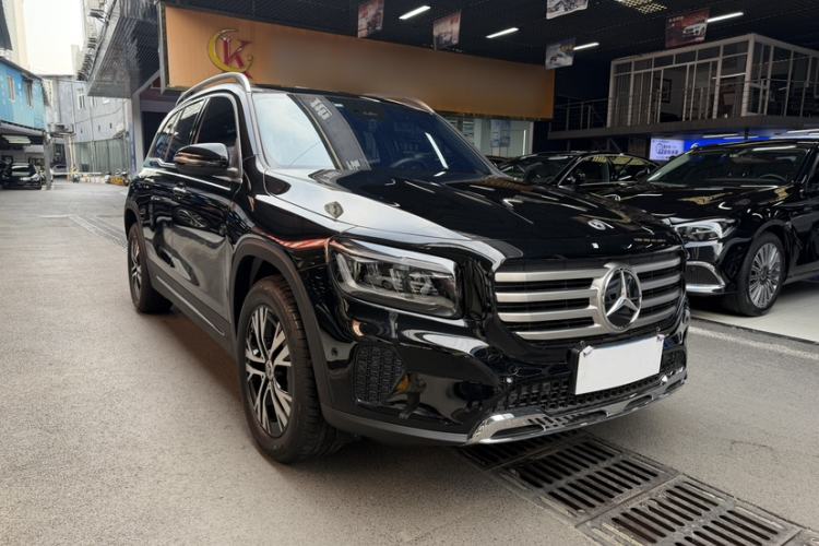 Used Mercedes-Benz GLB 2024 GLB 220 Dynamic Edition Exterior 2