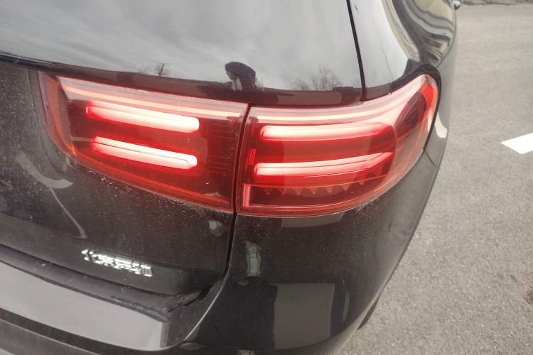 Used Mercedes-Benz GLB 2024-Year Restyled GLB 200 Dynamic Edition Exterior 3