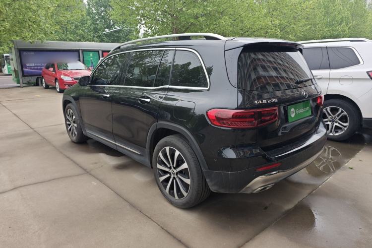 Used Mercedes-Benz GLB 2024 GLB 220 Fashion Model Exterior 3