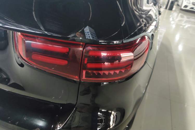 Used Mercedes-Benz GLB 2024 GLB 200 Dynamic Edition Exterior 3