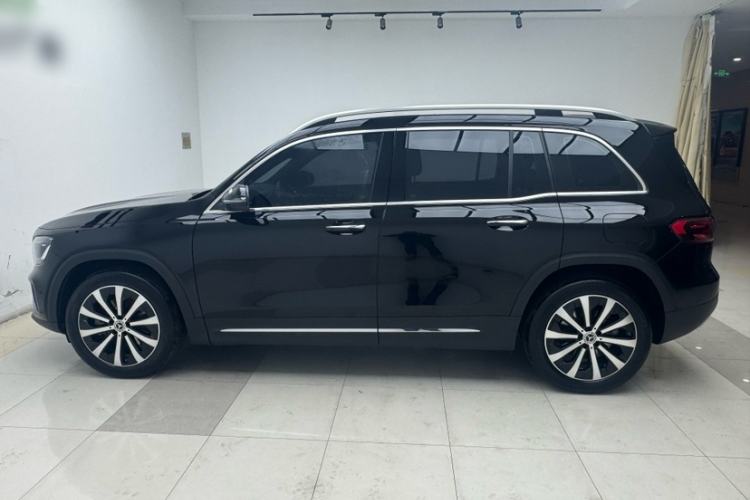 Used Mercedes-Benz GLB 2024 Refresh GLB 220 Dynamic Edition Exterior 3