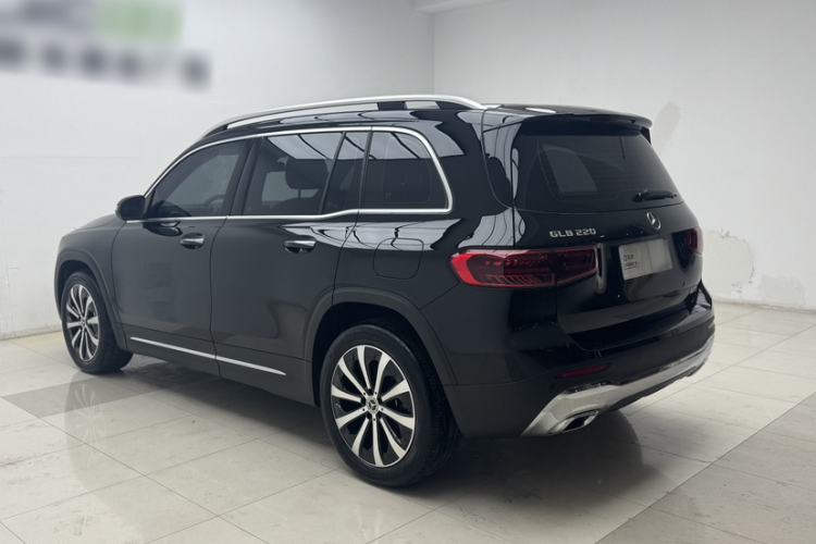 Used Mercedes-Benz GLB 2024 Refresh GLB 220 Fashion Edition Exterior 4