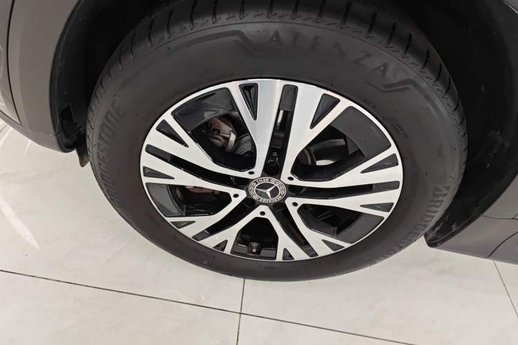 Used Mercedes-Benz GLB 2024 GLB 220 Dynamic Edition Exterior 4