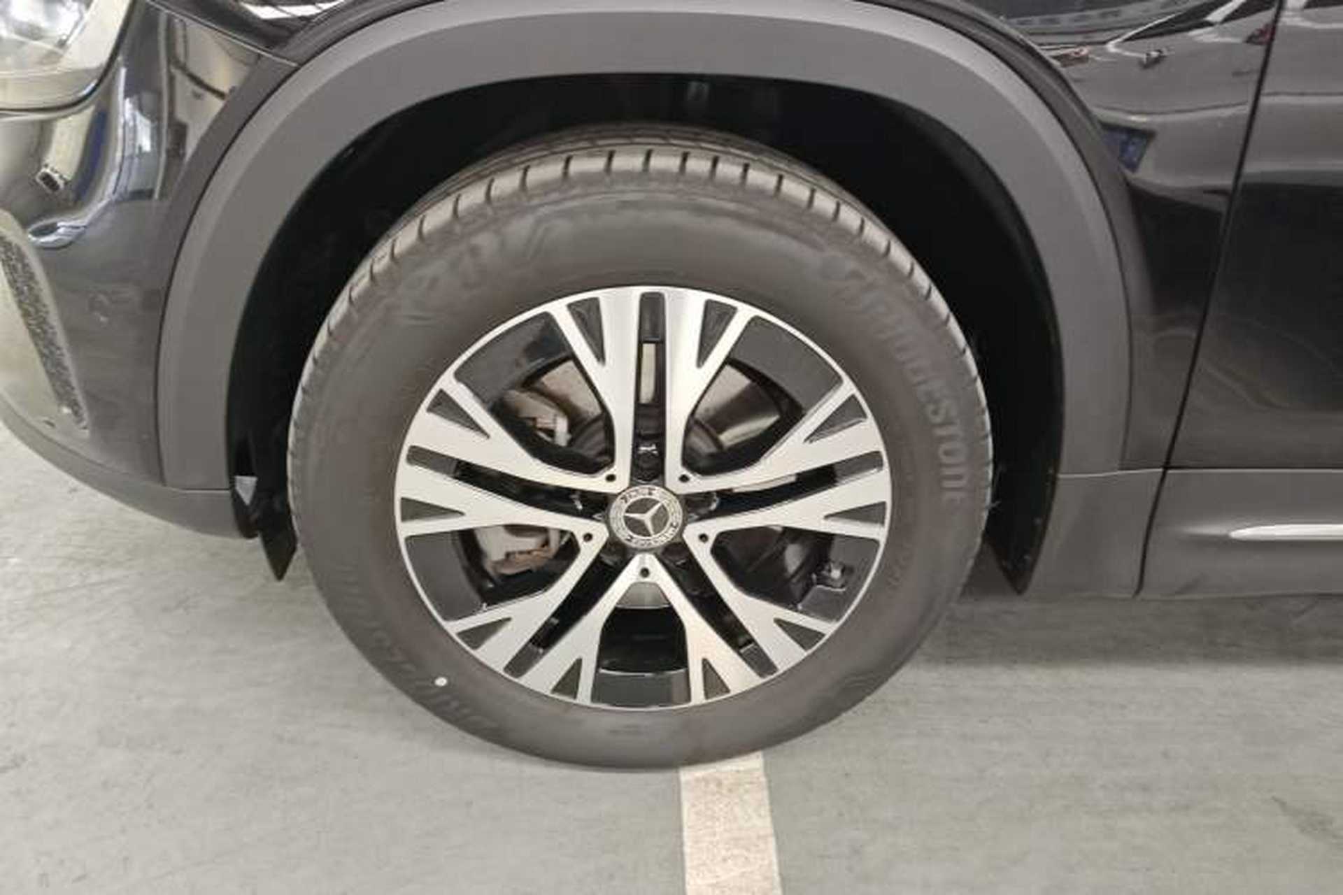 Used Mercedes-Benz GLB 2024 Refresh GLB 220 Dynamic Edition Exterior 4