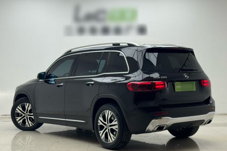 Used Mercedes-Benz GLB 2024 Refresh GLB 220 Dynamic Edition Exterior 4