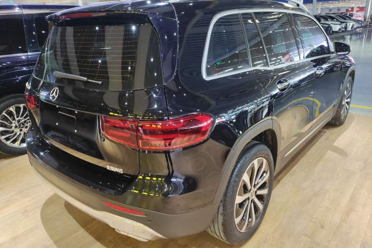 Used Mercedes-Benz GLB 2024 GLB 220 Fashion Model Exterior 5