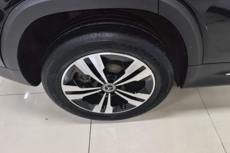 Used Mercedes-Benz GLB 2024 GLB 200 Fashion Model Exterior 5
