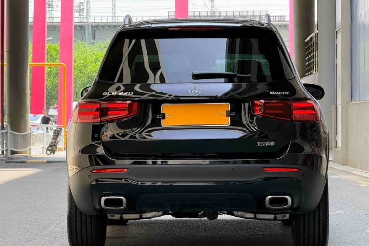 Used Mercedes-Benz GLB 2024-Year Restyled GLB 220 4MATIC Exterior 5