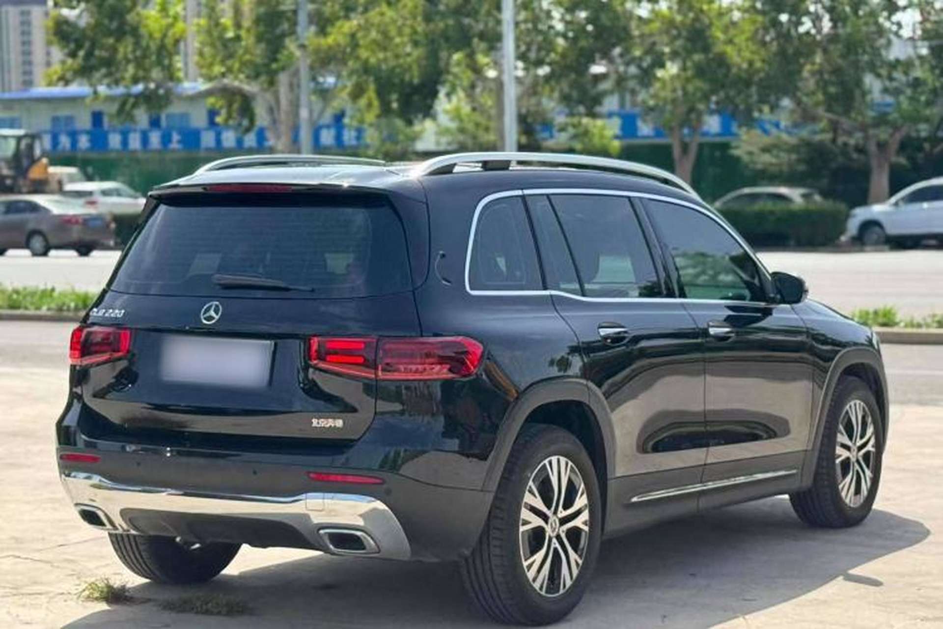 Used Mercedes-Benz GLB 2024 Refresh GLB 220 Dynamic Edition Exterior 5