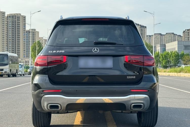Used Mercedes-Benz GLB 2024 GLB 220 Dynamic Edition Exterior 6