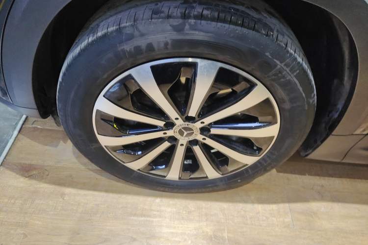 Used Mercedes-Benz GLB 2024 GLB 220 Fashion Model Exterior 7