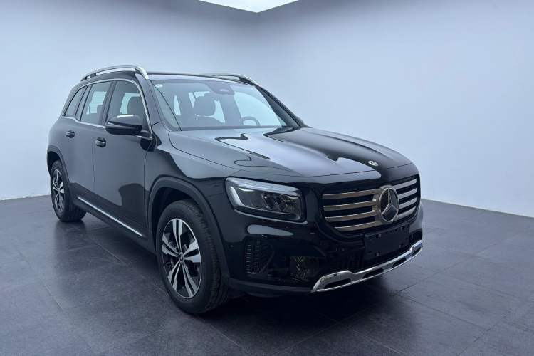 Used Mercedes-Benz GLB 2024 GLB 200 Dynamic Edition Exterior 8