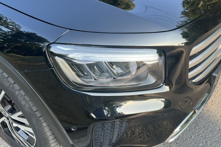 Used Mercedes-Benz GLB 2024 GLB 220 Dynamic Edition Exterior 9