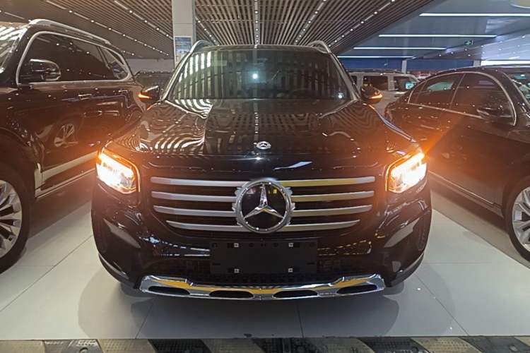 Used Mercedes-Benz GLB 2024-Year Restyled GLB 200 Dynamic Edition Front