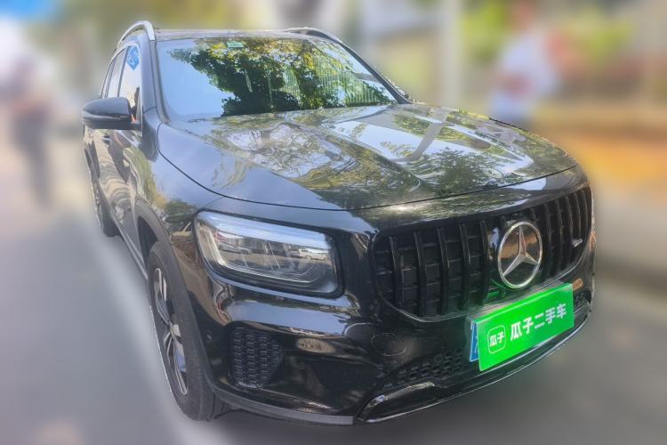 Used Mercedes-Benz GLB 2024 GLB 200 Dynamic Edition Front Right 45 Deg
