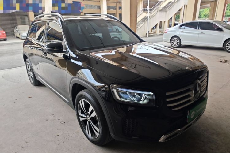 Used Mercedes-Benz GLB 2024-Year Restyled GLB 200 Dynamic Edition Front Right 45 Deg