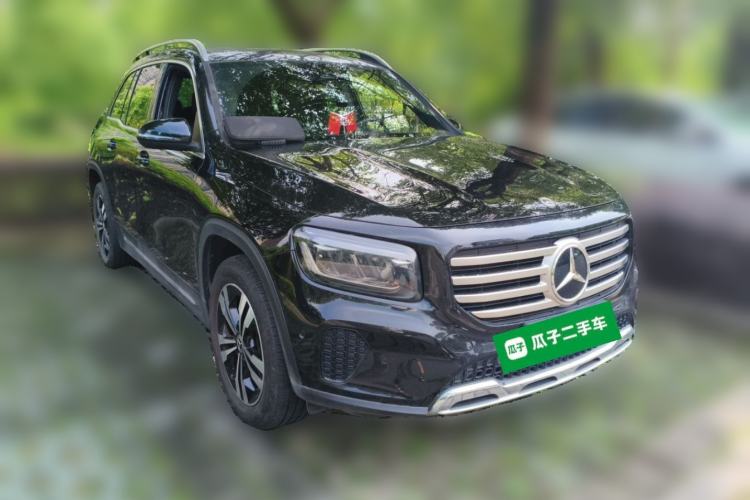 Used Mercedes-Benz GLB 2024-Year Restyled GLB 200 Dynamic Edition Front Right 45 Deg