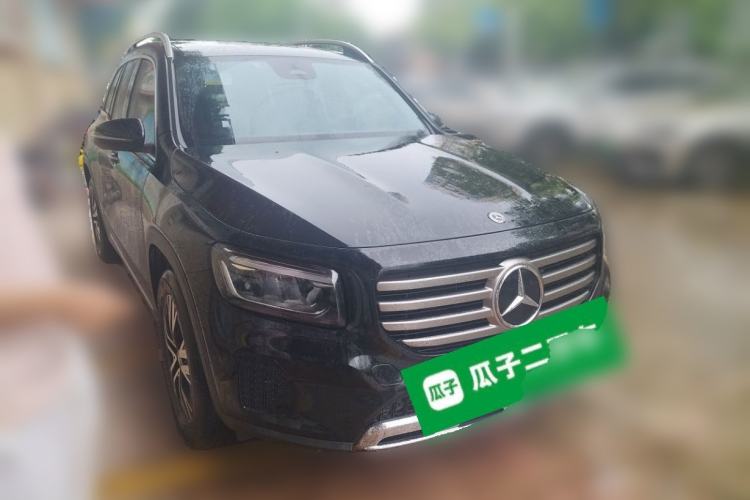 Used Mercedes-Benz GLB 2024 GLB 220 Dynamic Edition Front Right 45 Deg