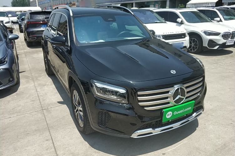 Used Mercedes-Benz GLB 2024 GLB 220 Dynamic Edition Front Right 45 Deg