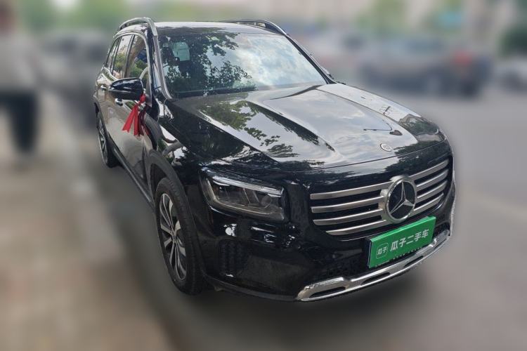Used Mercedes-Benz GLB 2024 Refresh GLB 220 Fashion Edition Front Right 45 Deg