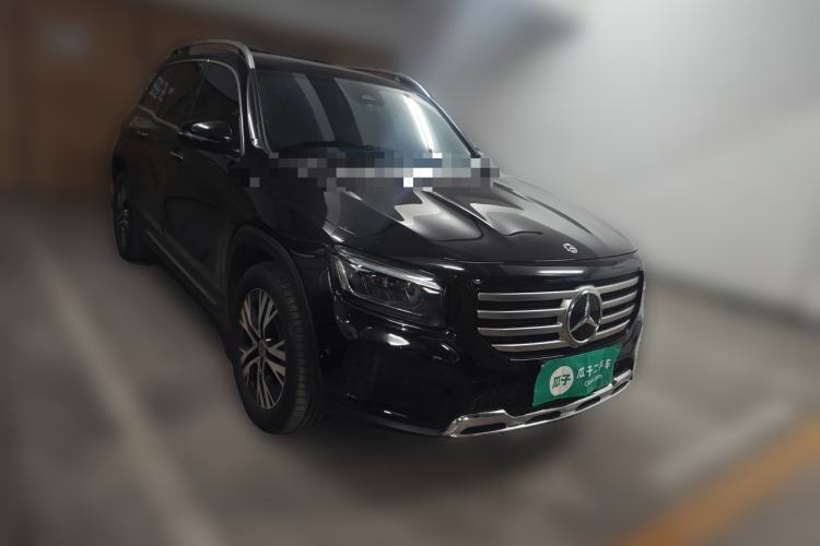 Used Mercedes-Benz GLB 2024 Refresh GLB 220 Dynamic Edition Front Right 45 Deg