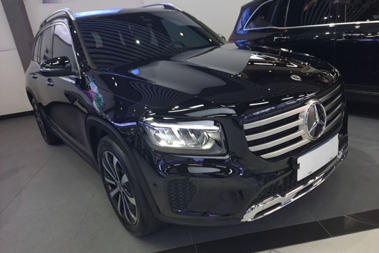 Used Mercedes-Benz GLB 2024 Refresh GLB 220 Fashion Edition Front Right 45 Deg