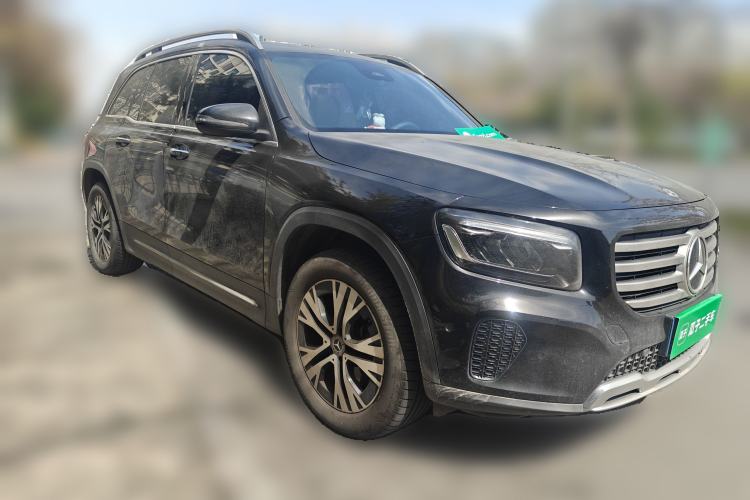 Used Mercedes-Benz GLB 2024 Refresh GLB 220 Dynamic Edition Front Right 45 Deg