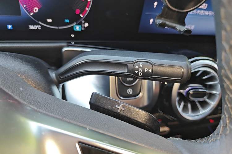 Used Mercedes-Benz GLB 2024 GLB 220 Fashion Model Gear Lever