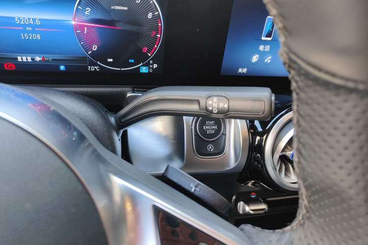 Used Mercedes-Benz GLB 2024 Refresh GLB 220 Dynamic Edition Gear Lever