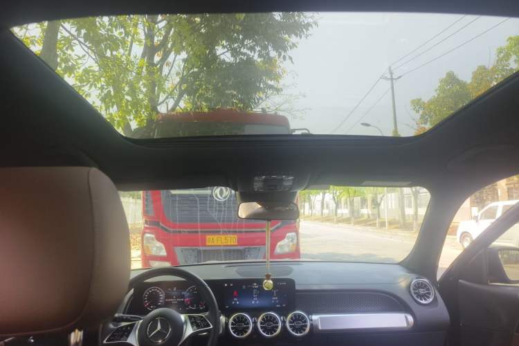 Used Mercedes-Benz GLB 2024 GLB 200 Dynamic Edition Headliner