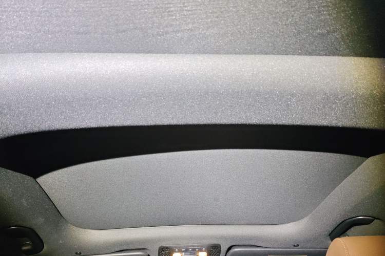 Used Mercedes-Benz GLB 2024 GLB 200 Fashion Model Headliner