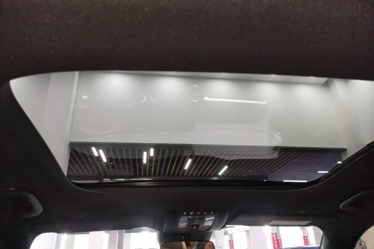 Used Mercedes-Benz GLB 2024 GLB 200 Dynamic Edition Headliner