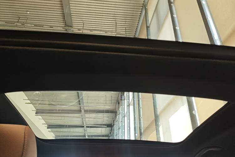Used Mercedes-Benz GLB 2024-Year Restyled GLB 200 Dynamic Edition Headliner