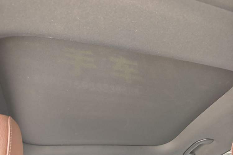 Used Mercedes-Benz GLB 2024-Year Restyled GLB 200 Dynamic Edition Headliner