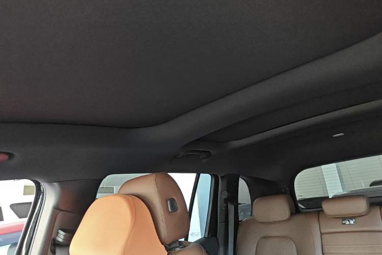 Used Mercedes-Benz GLB 2024 GLB 220 Fashion Model Headliner