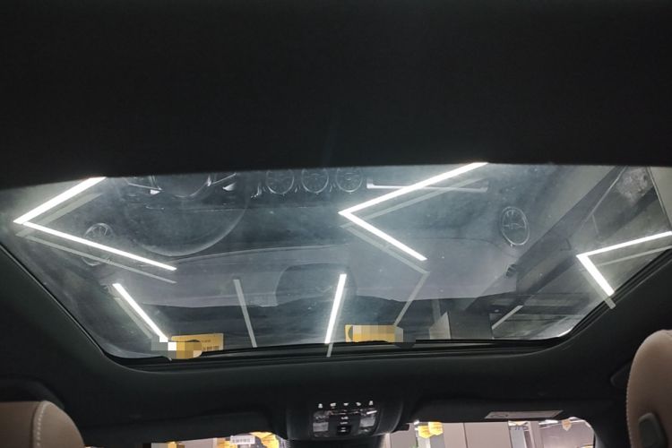 Used Mercedes-Benz GLB 2024 Refresh GLB 220 Dynamic Edition Headliner