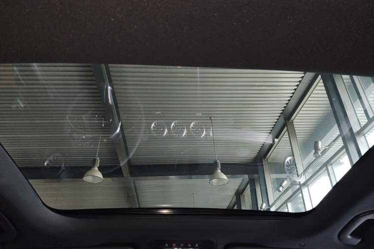 Used Mercedes-Benz GLB 2024 Refresh GLB 220 Dynamic Edition Headliner