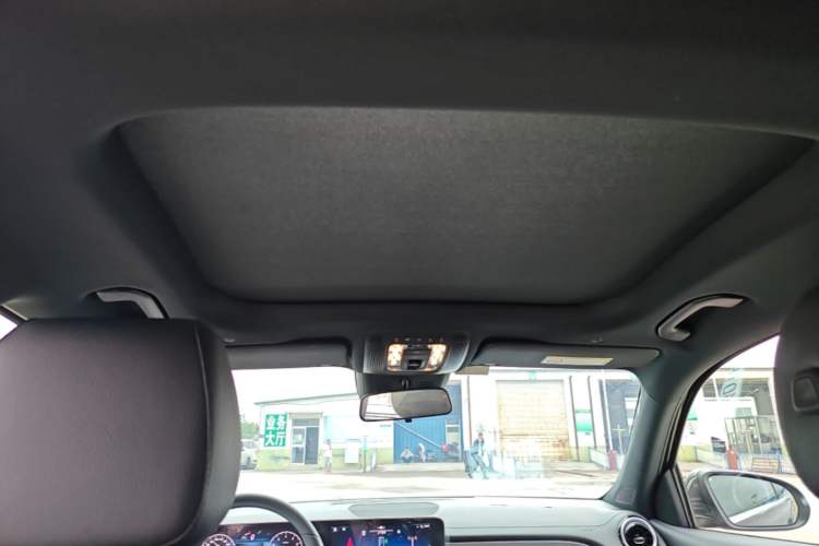 Used Mercedes-Benz GLB 2024-Year Restyled GLB 200 Dynamic Edition Headliner