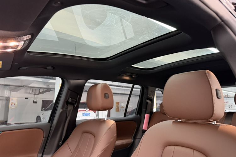 Used Mercedes-Benz GLB 2024 GLB 220 Dynamic Edition Headliner