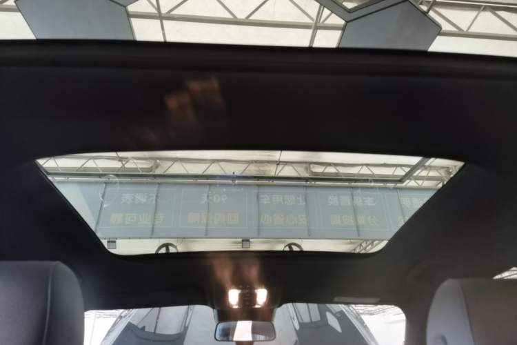 Used Mercedes-Benz GLB 2024 Refresh GLB 220 Fashion Edition Headliner