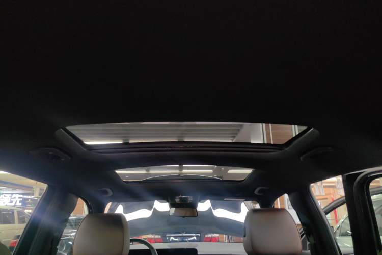 Used Mercedes-Benz GLB 2024 GLB 200 Dynamic Edition Headliner